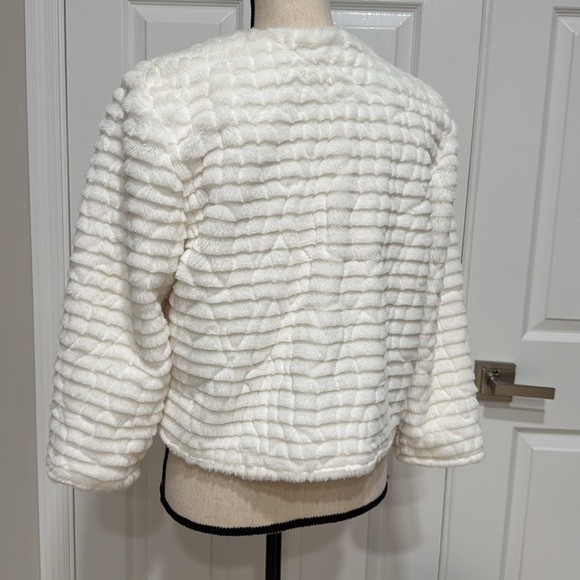 Calvin Klein Women's White Jacket - Picture 2 of 6